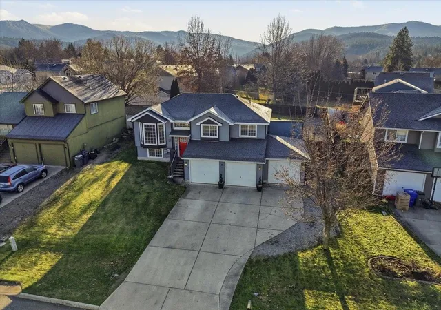 Photo 3 of Single family home for sale at 23014 E Valleyway Ave, Liberty Lake, WA 99019 | MLS# 202621922 | Listing updated on 2026-08-19