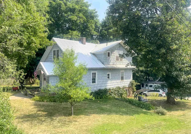 1st image of 638 E 6th Ave, Colville, WA 99114 | MLS# 202621927