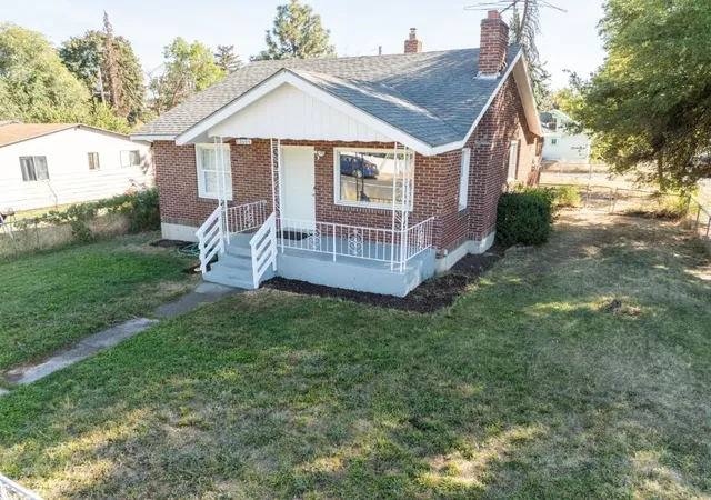 36th image of 2904 E Columbia Ave, Spokane, WA 99208 | MLS# 202621941
