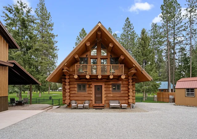 2nd image of 133 W Trappers Loop Rd, Chewelah, WA 99109 | MLS# 202621960