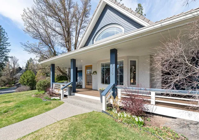 2nd image of 2010 E Overbluff Ct, Spokane, WA 99203 | MLS# 202621964