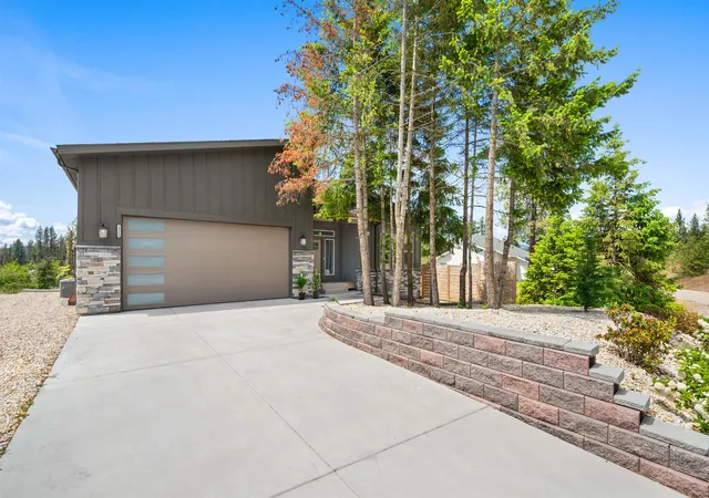 2nd image of 39980 Lake Summit Dr, Loon Lake, WA 99148 | MLS# 202621982