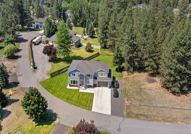 3rd image of 11625 N Alberta Ln, Spokane, WA 99218 | MLS# 202621990