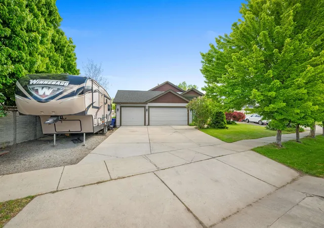 1st image of 14716 E Crown Ave, Spokane Valley, WA 99216 | MLS# 202621991