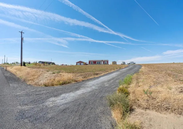 27th image of 1002 S Dover Rd, Medical Lake, WA 99022 | MLS# 202622003