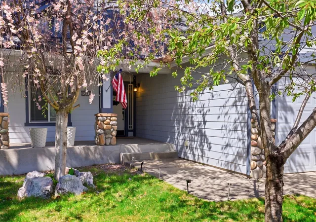 image of 6261 Jenna Dr, Nine Mile Falls, WA 99026 | MLS# 202622014