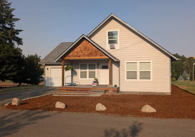 1st image of 722 S Brockway Dr, Rosalia, WA 99170 | MLS# 202622029