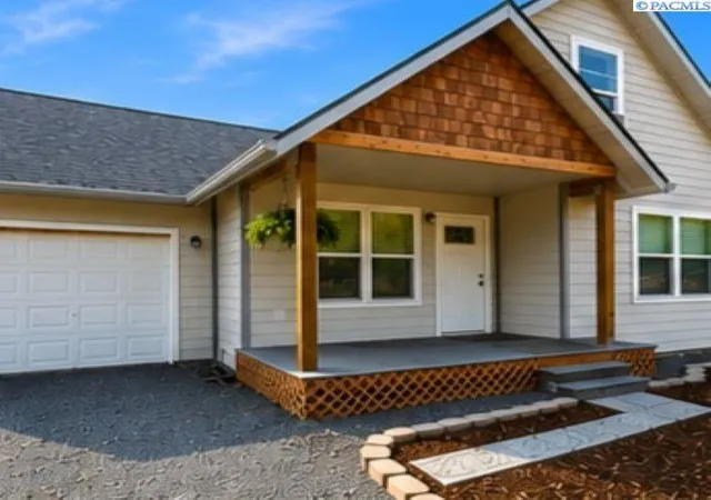 2nd image of 722 S Brockway Dr, Rosalia, WA 99170 | MLS# 202622029