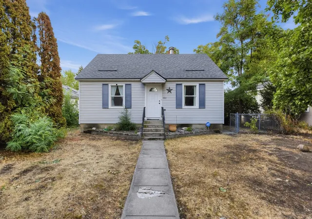 Photo 1 of Single family home for sale at 1911 E Sharp Ave, Spokane, WA 99202 | MLS# 202622049 | Listing updated on 2026-09-05