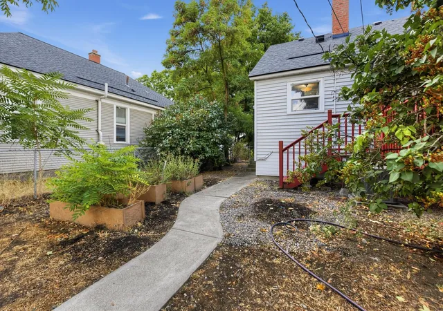 Photo 3 of Single family home for sale at 1911 E Sharp Ave, Spokane, WA 99202 | MLS# 202622049 | Listing updated on 2026-09-17