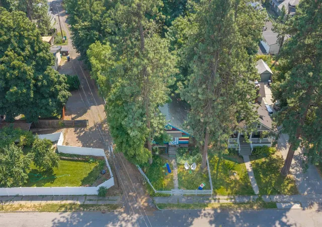 2nd image of 424 E 26th Ave, Spokane, WA 99203 | MLS# 202622063