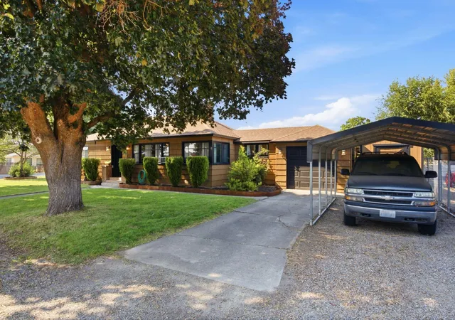 3rd image of 16305 E Riverside Ave, Spokane Valley, WA 99037 | MLS# 202622064