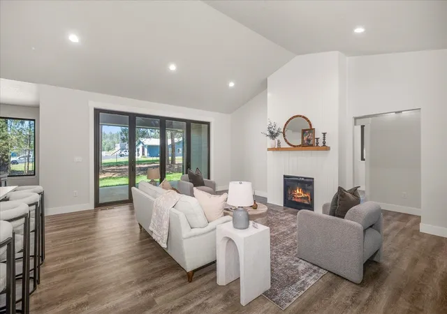 5th image of 3402 E Yearling Rd, Chattaroy, WA 99003 | MLS# 202622066