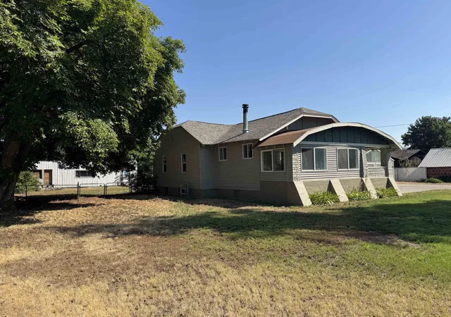 Photo 3 of Single family home for sale at 8809 E Alki St, Spokane Valley, WA 99212 | MLS# 202622067 | Listing updated on 2026-10-18