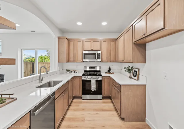 image of 226 N Viewmont Ct, Greenacres, WA 99016 | MLS# 202622068