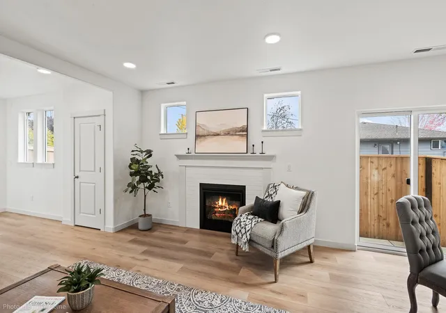 image of 226 N Viewmont Ct, Greenacres, WA 99016 | MLS# 202622068