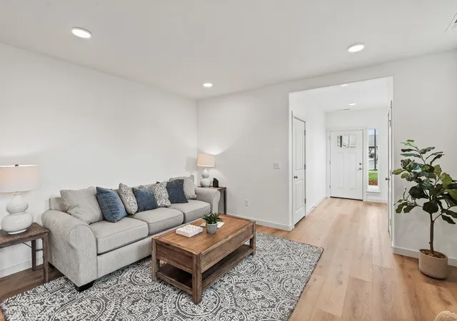 image of 226 N Viewmont Ct, Greenacres, WA 99016 | MLS# 202622068