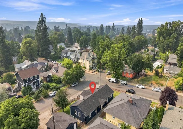 2nd image of 1203 S Walnut St, Spokane, WA 99204 | MLS# 202622091