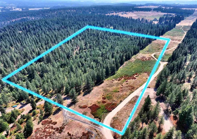 2nd image of 342xx N Waldrons Ln, Chattaroy, WA 99003 | MLS# 202622093