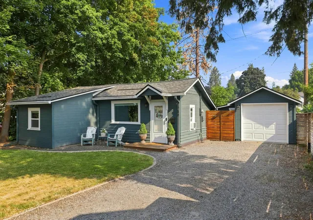Photo 2 of Single family home for sale at 907 E 30th Avenue, Spokane, WA 99203 | MLS# 202622109 | Listing updated on 2026-08-12