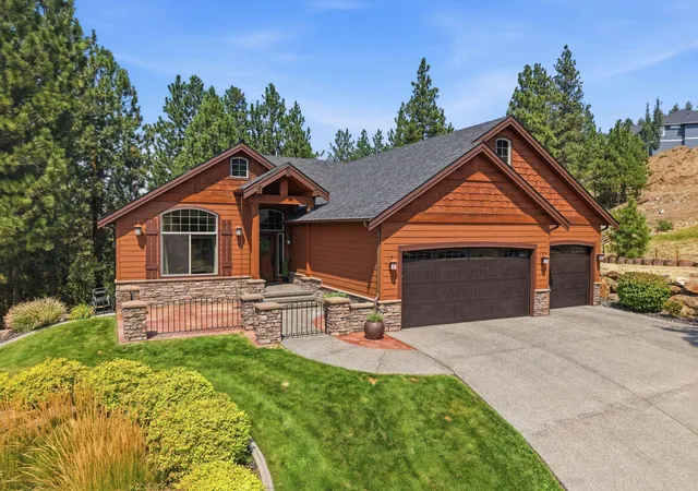 2nd image of 400 N Timberfield Ln, Liberty Lake, WA 99019 | MLS# 202622112