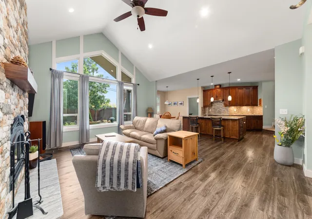 3rd image of 11410 N Rockaway Dr, Spokane, WA 99218 | MLS# 202622116