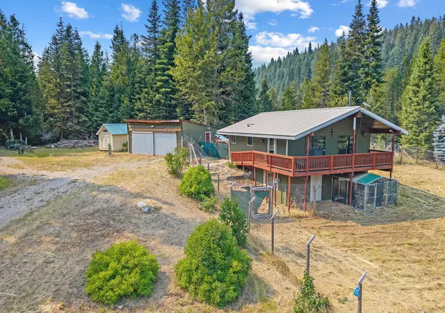 4th image of 461 Beaver Creek Ln, Metaline Falls, WA 99153 | MLS# 202622127