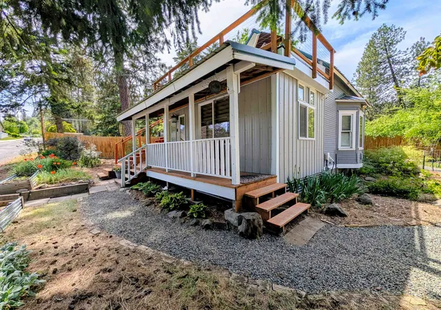 Photo 2 of Single family home for sale at 1418 S Milton St, Spokane, WA 99224 | MLS# 202622129 | Listing updated on 2026-09-15