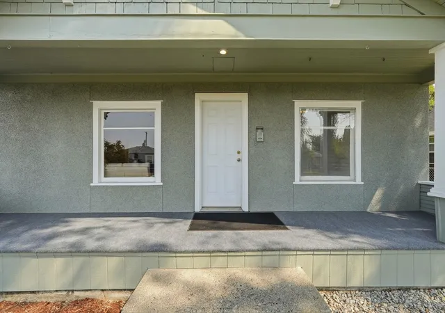 3rd image of 207 E Princeton Ave, Spokane, WA 99207 | MLS# 202622135