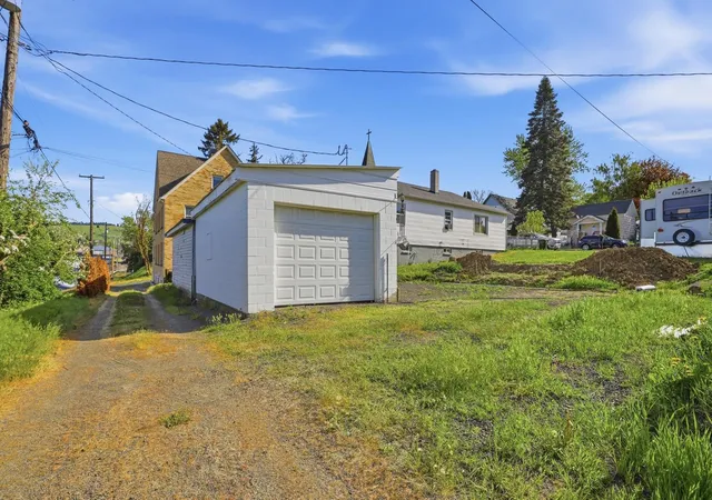 Photo 4 of Land for sale at 321 S Crosby St, Tekoa, WA 99033 | MLS# 202622150 | Listing updated on 2026-08-12