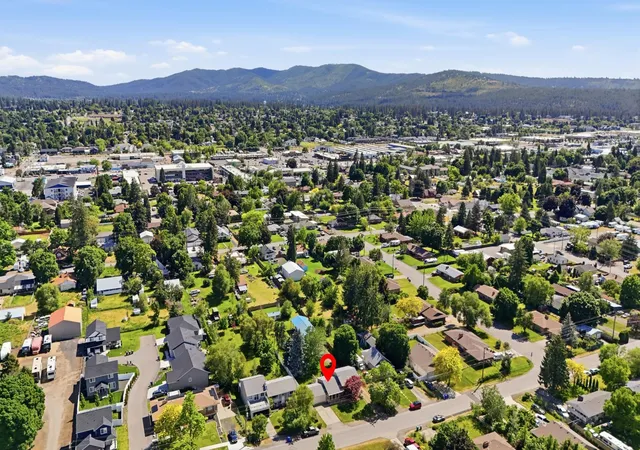 Photo 3 of Single family home for sale at 11704 E Alki Ave, Spokane Valley, WA 99206 | MLS# 202622164 | Listing updated on 2026-08-17