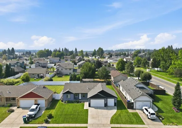 2nd image of 1708 E 6th St, Deer Park, WA 99006 | MLS# 202622167