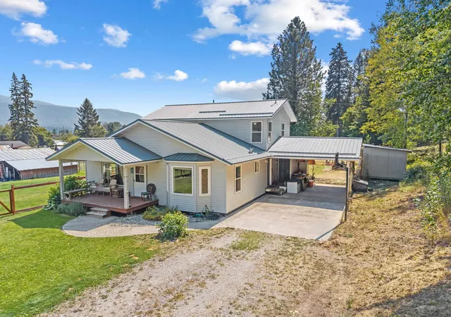 2nd image of 807 Grinnell St, Ione, WA 99139 | MLS# 202622172
