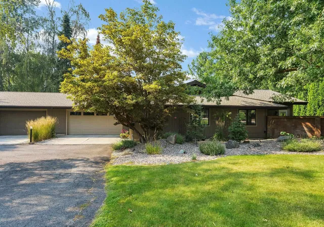 1st image of 2221 E Rockwood Blvd, Spokane, WA 99203 | MLS# 202622173