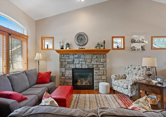 Photo 2 of Single family home for sale at 17012 N Eagle Nest Ln, Colbert, WA 99005 | MLS# 202622178 | Listing updated on 2026-10-07