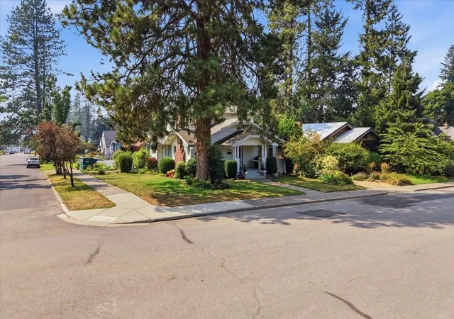 5th image of 1528 S Adams St, Spokane, WA 99203 | MLS# 202622201