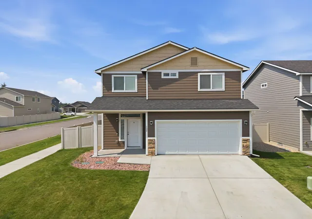 1st image of 124 S Glenbrook Ct, Greenacres, WA 99016 | MLS# 202622219