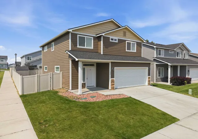33rd image of 124 S Glenbrook Ct, Greenacres, WA 99016 | MLS# 202622219