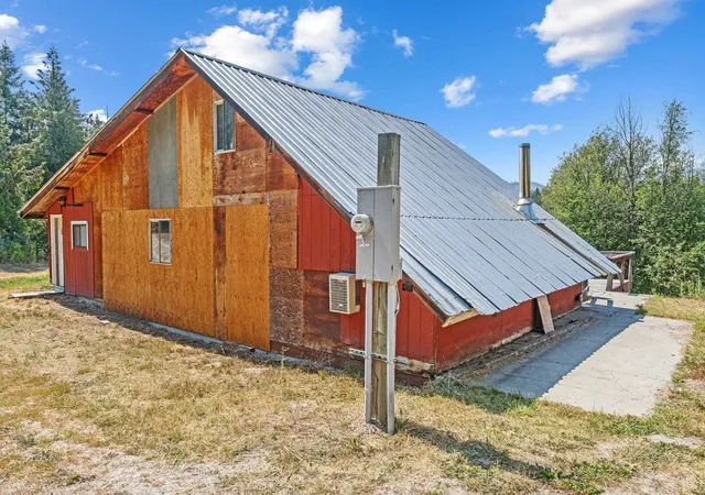 Photo 3 of Single family home for sale at 1622 I Clugston Onion Crk Rd, Colville, WA 99114 | MLS# 202622223 | Listing updated on 2026-09-13