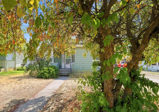 2nd image of 2608 E Rowan Ave, Spokane, WA 99217 | MLS# 202622230