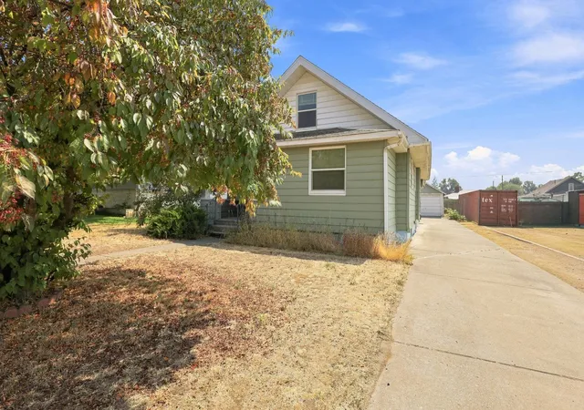 3rd image of 2608 E Rowan Ave, Spokane, WA 99217 | MLS# 202622230
