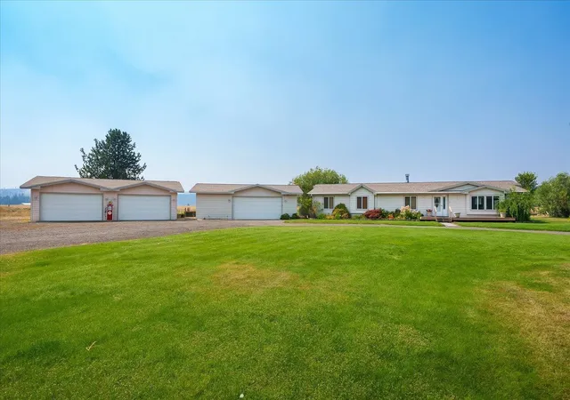 Photo 2 of Manufactured home for sale at 20211 N Austin Rd, Colbert, WA 99005 | MLS# 202622231 | Listing updated on 2026-09-23