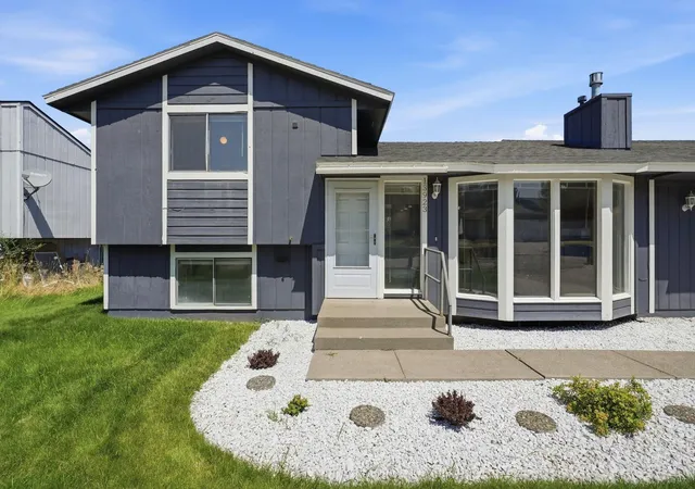 image of 13923 E 9th Ct, Spokane Valley, WA 99037 | MLS# 202622236