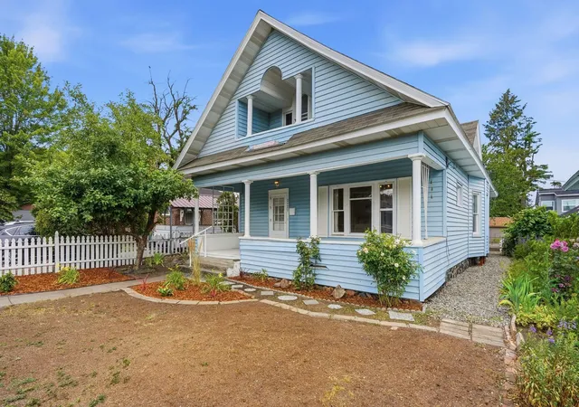 2nd image of 2420 W Maxwell Ave, Spokane, WA 99201 | MLS# 202622237
