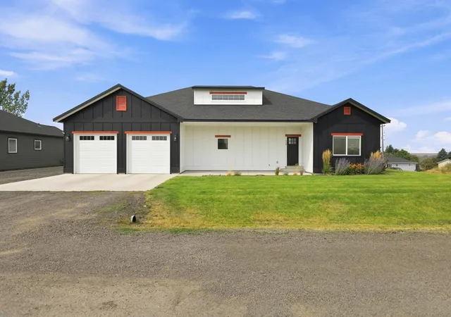 1st image of 530 E Summit Ave, Reardan, WA 99029 | MLS# 202622242