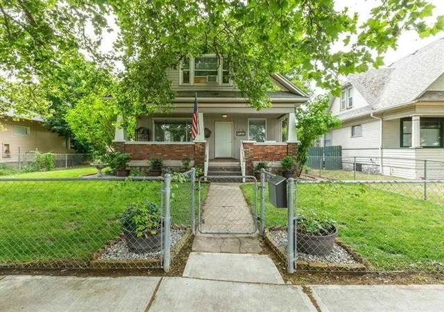 1st image of 1207 W Shannon Ave, Spokane, WA 99205 | MLS# 202622243