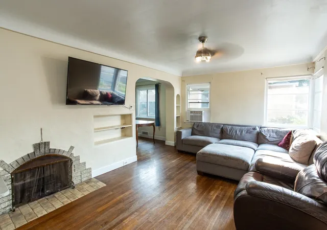 4th image of 1108 E Wellesley Ave, Spokane, WA 99207 | MLS# 202622244
