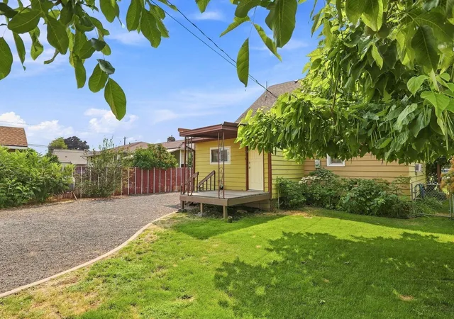 3rd image of 3017 E Nora Ave, Spokane, WA 99207 | MLS# 202622259