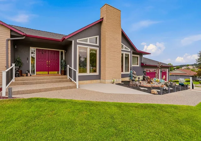 3rd image of 10921 E Richard Ln, Spokane Valley, WA 99206 | MLS# 202622261