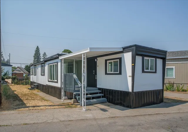 1st image of 205 S Park Dr, Spokane Valley, WA 99212 | MLS# 202622279
